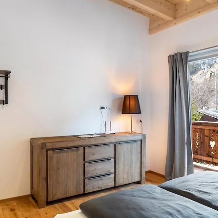 Lorenz Apartment *